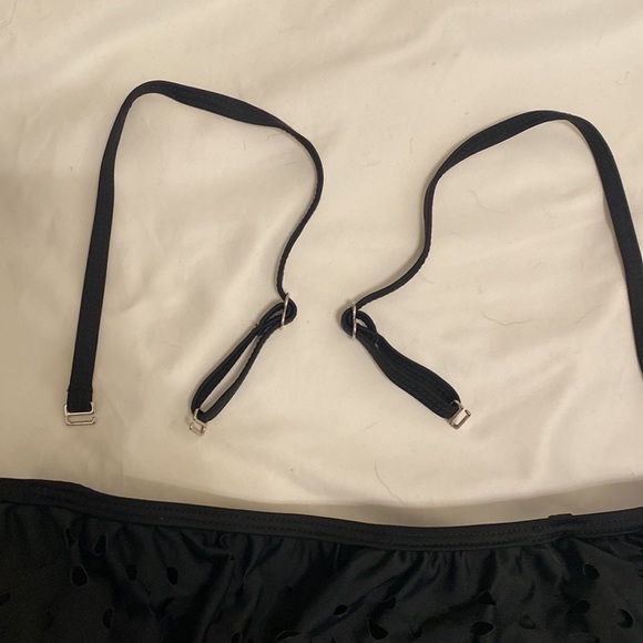 New! Women’s Elegant Black Tankini Swim Suit-Off shoulder top & bikini bottom. - Picture 3 of 4